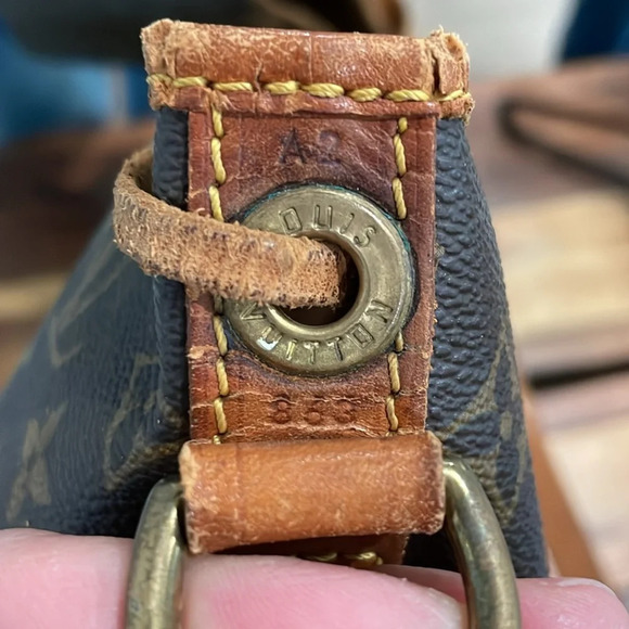 Louis Vuitton Monogram Vintage Noe Bucket Bag - Picture 9 of 11